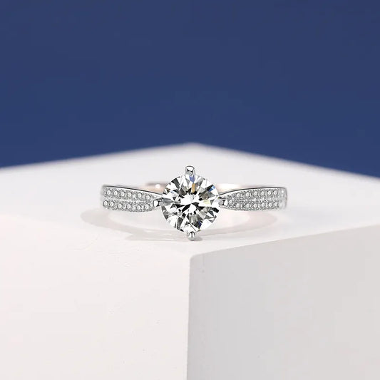 Elegant 18K White Gold Plated Engagement Ring 