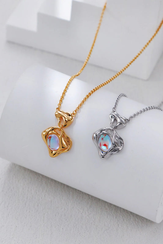 Retro Moonstone Necklace